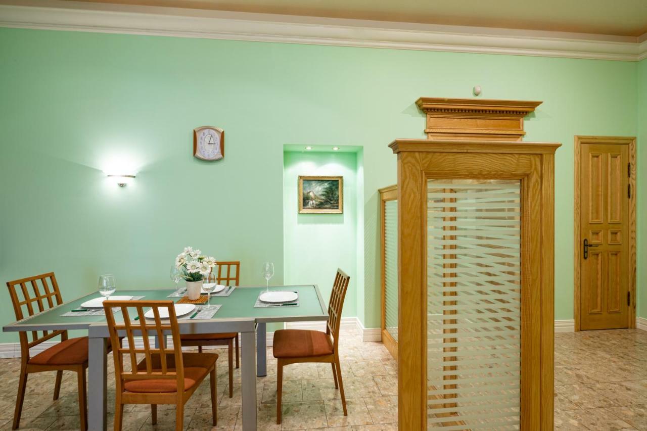 Old Riga 2 Bedroom Vecpilsetas Street Apartment Eksteriør billede